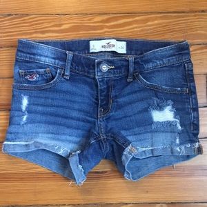 Medium wash Hollister shorts